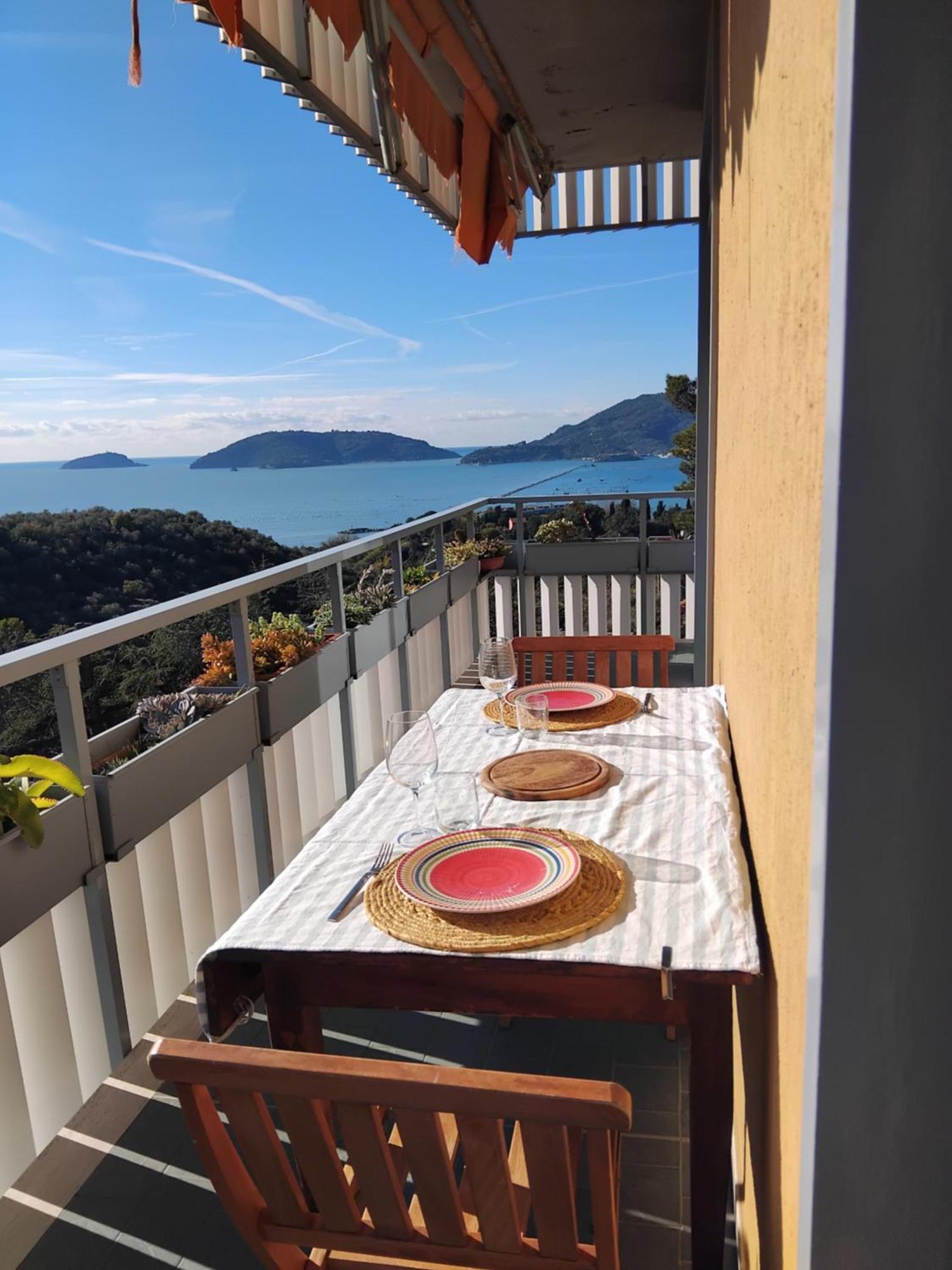 Апартаменты Vista Sul Blu ,Baia Blu, Леричи Экстерьер фото